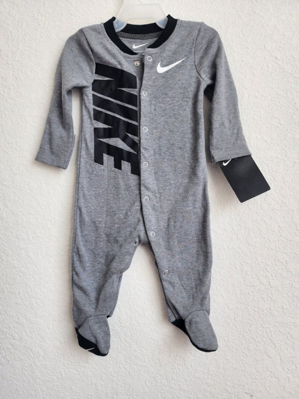 Nike Infant Footed Coverall Baby Boys. 3 Months. NWT.